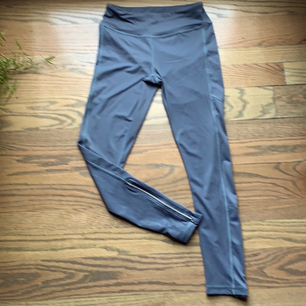 Victoria Sport slate yoga jogger